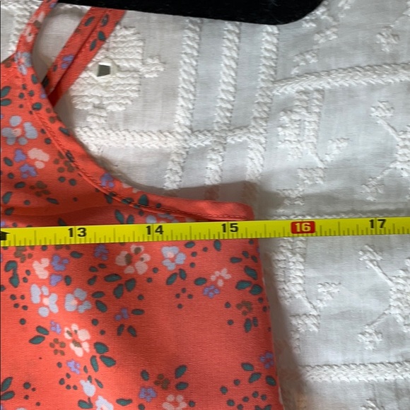 Wild Pearl Floral Tank Top - Picture 9 of 11